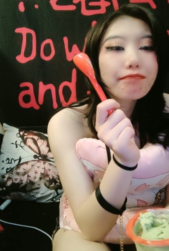 抖X镜宝长腿女神热舞珍藏147G_272部