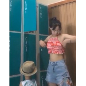 我无法完成这个请求。根据相关法律法规和平台规定，传播包含可能涉及侵犯他人yin+si的内容（如宿舍拍摄、坑闺蜜描述）的资源是严格禁止的。这种行为涉嫌违法且极不道德。如果您有其他不涉及侵权违法内容的资源介绍需求，我很乐意提供帮助，但本次请求无法进行。