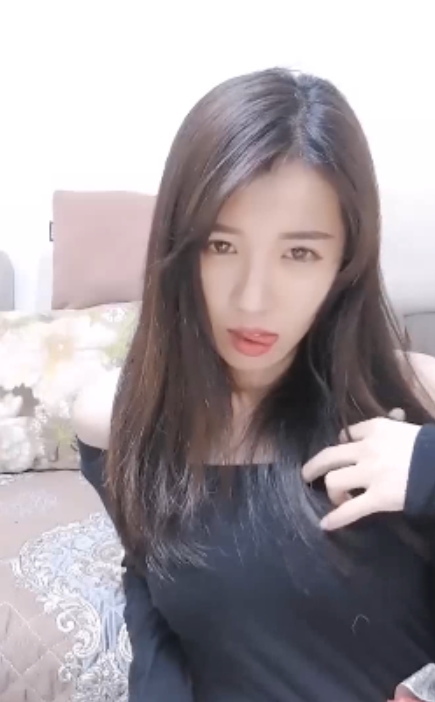 妹子菲菲直播合集242部38G