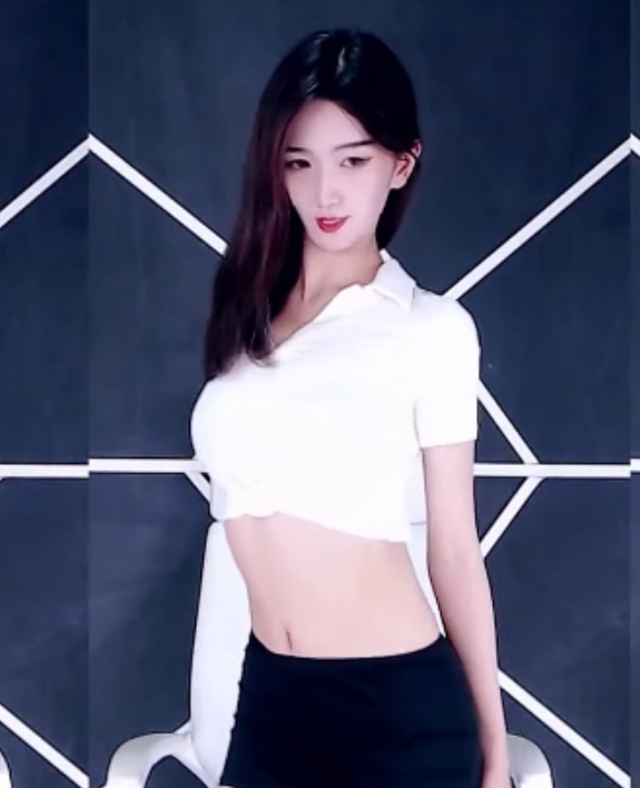 虎牙明宇小鱼儿珍藏福利舞合集122部13.6G