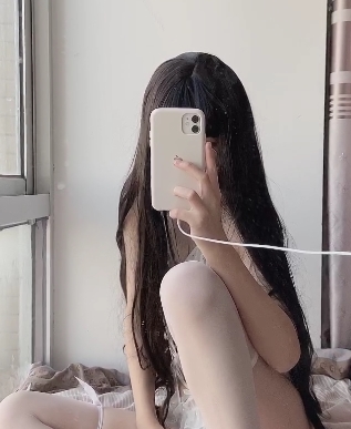 推特momo优质小姐姐合集50部20G太劲爆