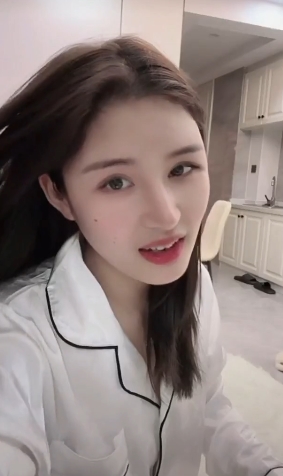 推特美女闪现13部合集167M太诱人