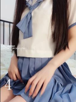 的幼桃般肤色和身材成为了粉丝们的热议话题。快来下载她的视频资源，一探神秘萌白酱的魅力！7V5.8G