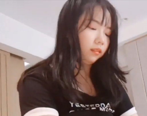 91大神jimmybiiig百人斩实录106部37G双马尾盛宴