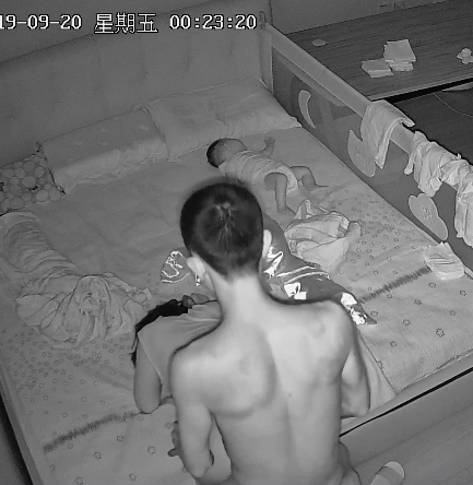 家庭监控李敏夫妇私密互动合集103部18G深夜实录