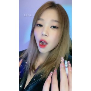 套路直播白桃腋下烟灰挑战1V350MB太会玩了