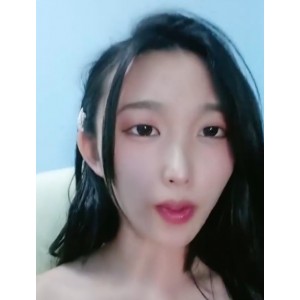 小九玥蜜桃臀自拍1v0.99G推特优质展示