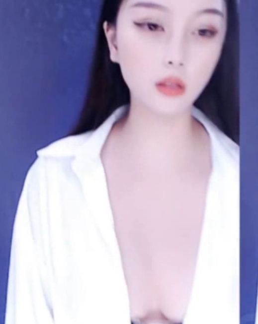 皮卡欣儿热舞视频3V110M推特超火辣