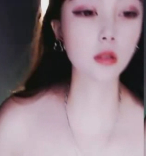 皮卡欣儿热舞视频3V110M推特超火辣