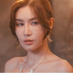 苏畅大罩杯作品合集54部24.5G网络新宠