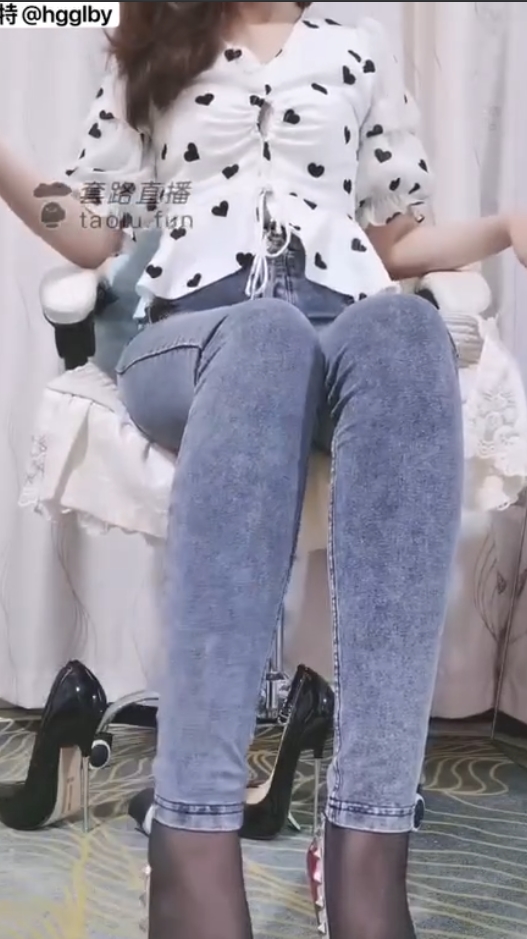 套路直播若依热舞大全88部/50G过瘾感觉