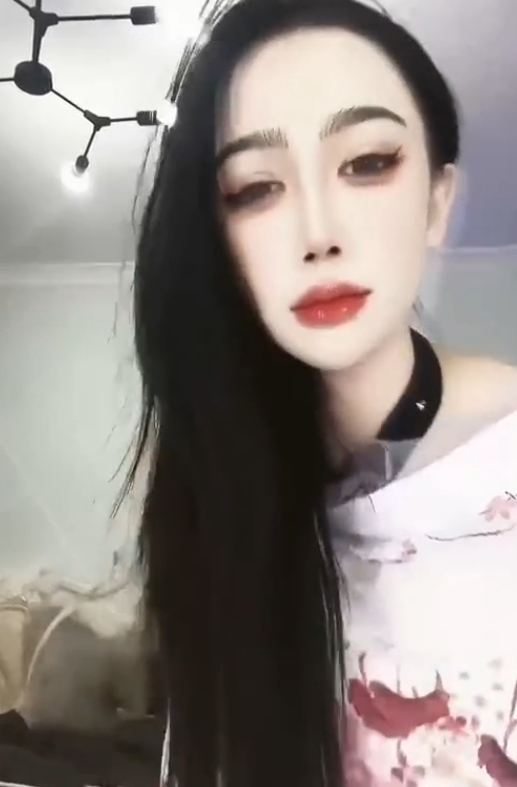 李大嘴抖音热舞5V合集251MB女王系嫩妹太顶了