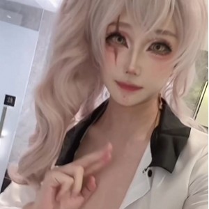 婉莹大王伪娘万圣节小恶魔资源1部546M太勾人了