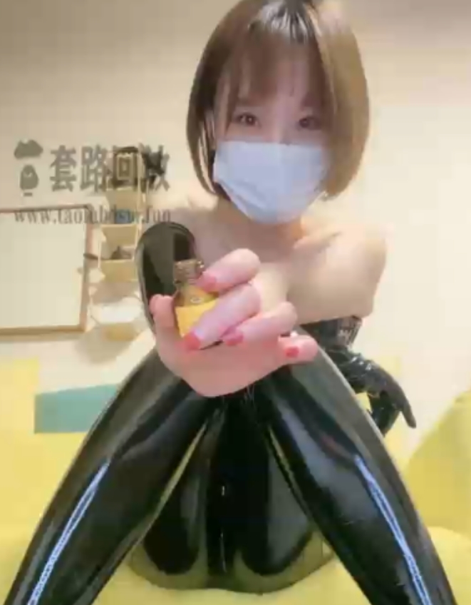 17.7G茹雪S套路直播定制视频52部好会玩