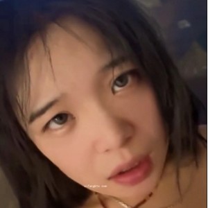 3G优质网盘大眼睛小姐姐吃鸡视频149部合集