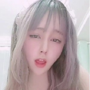 优质身材MIKO诱惑私拍40图6视频2.1G罩杯惊人
